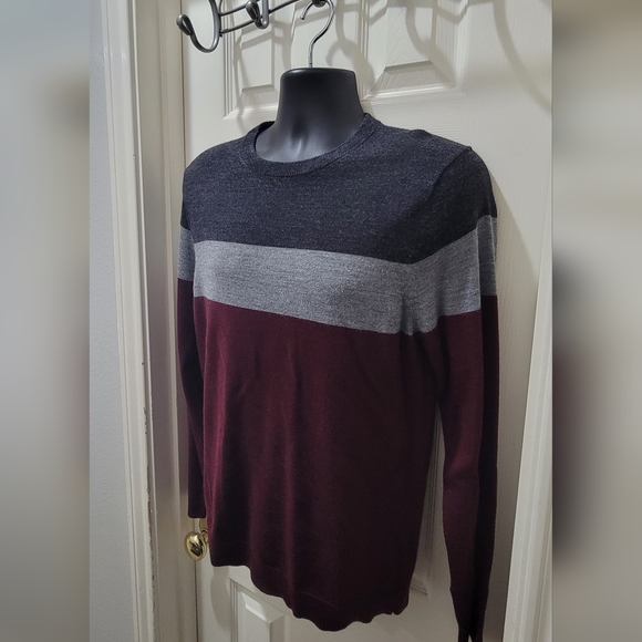 Color block sweater - Picture 1 of 1